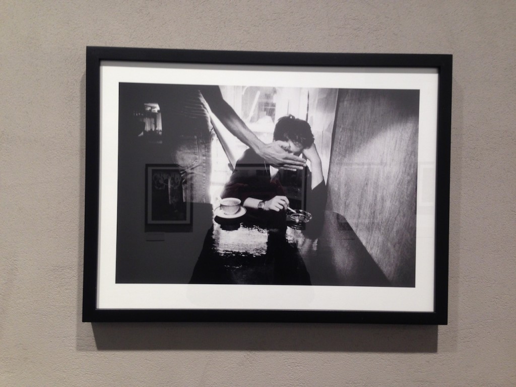 Uno degli scatti di Greene in mostra allo store Leica di Milano. uno scatto speciale per il fotografo Noor come leggerete nell'intervista.