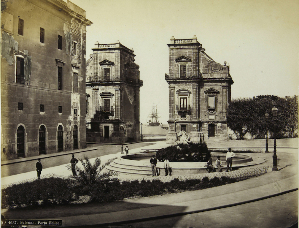  Robert Rive Palermo. Porta Felice, 1860-1870 Stampa all’albumina, cm 19,5 x25 