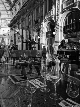 appunti di viaggio fotografi_Ludovica Sagramoso Sacchetti_RILESSI IN GALLERIA_Milano_2019
