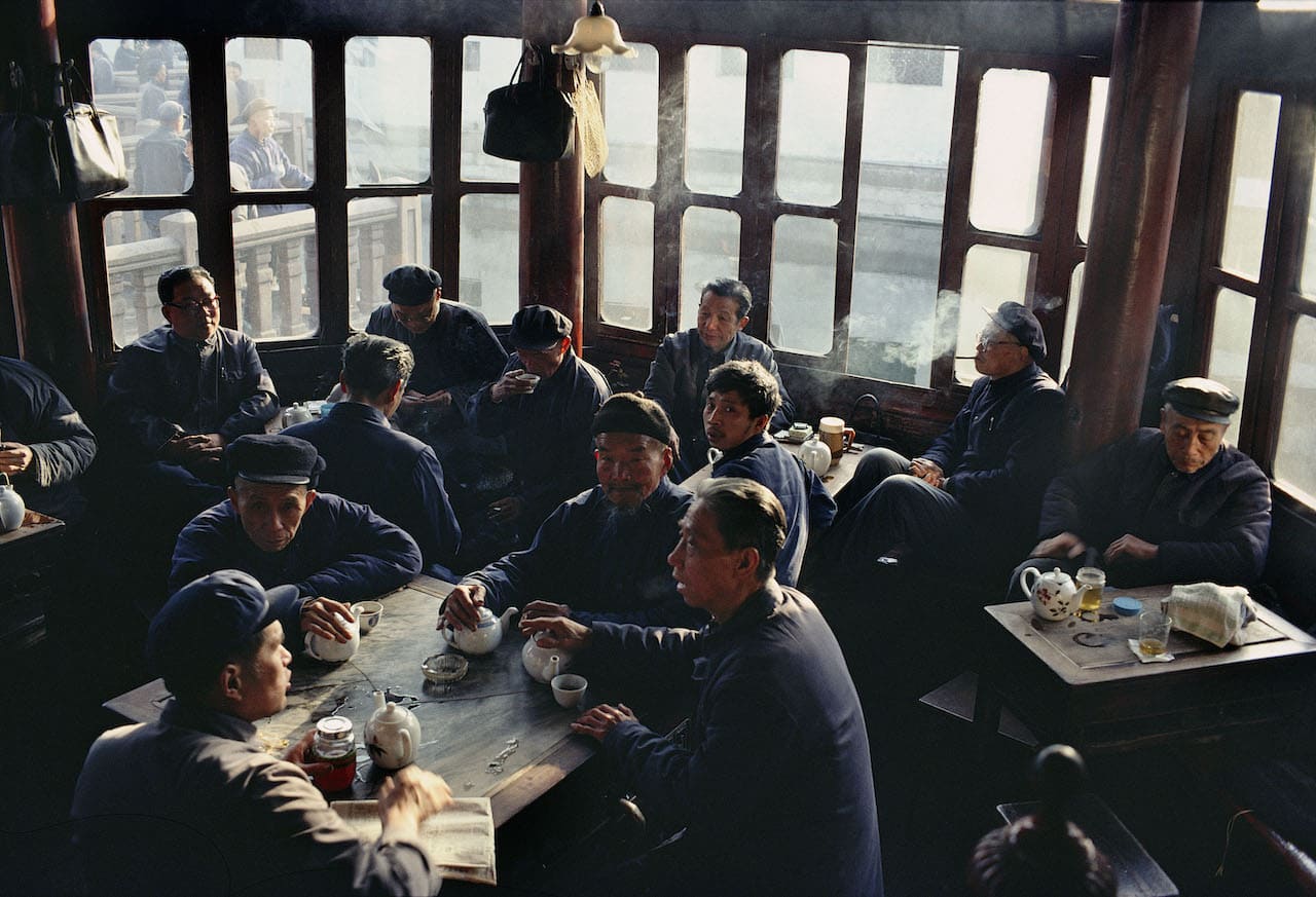 CHINA. Shanghai. 1980. © Bruno Barbey / Magnum Photos